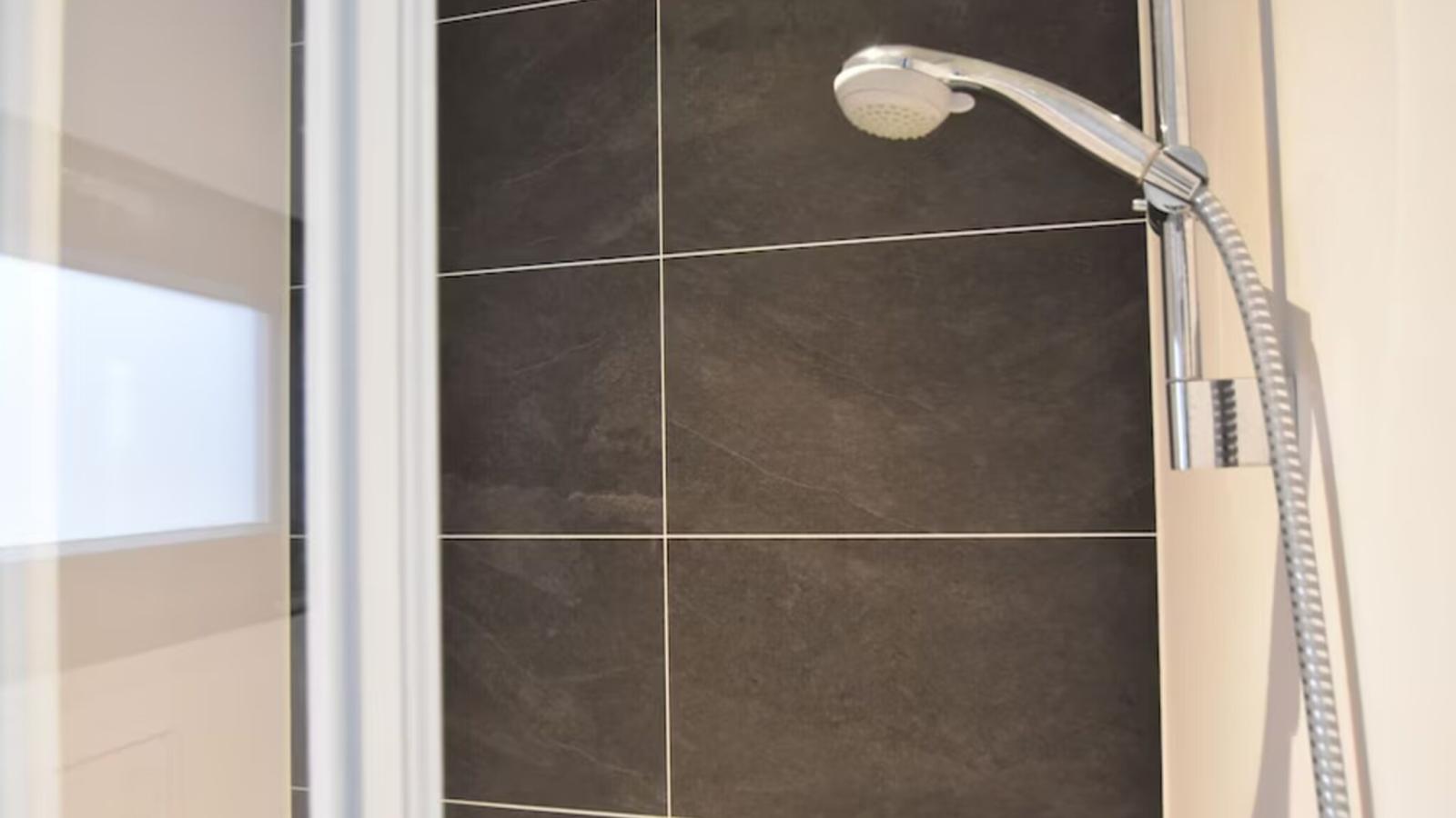 Boot zonder naam - Badkamer