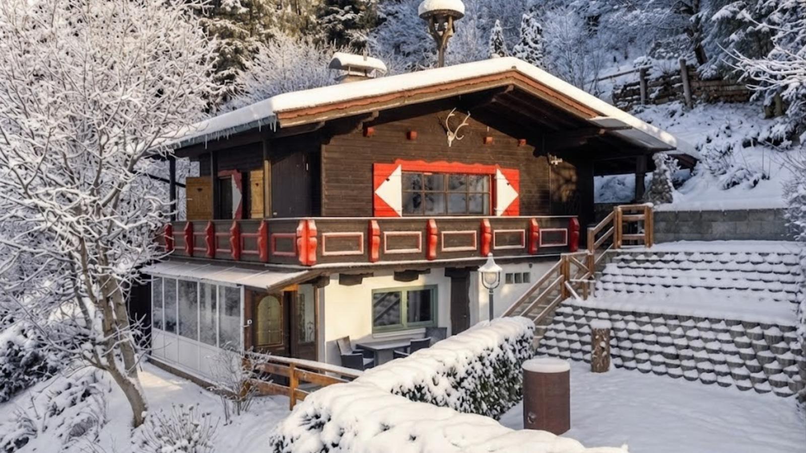 Mayr 74 - Exterior in winter
