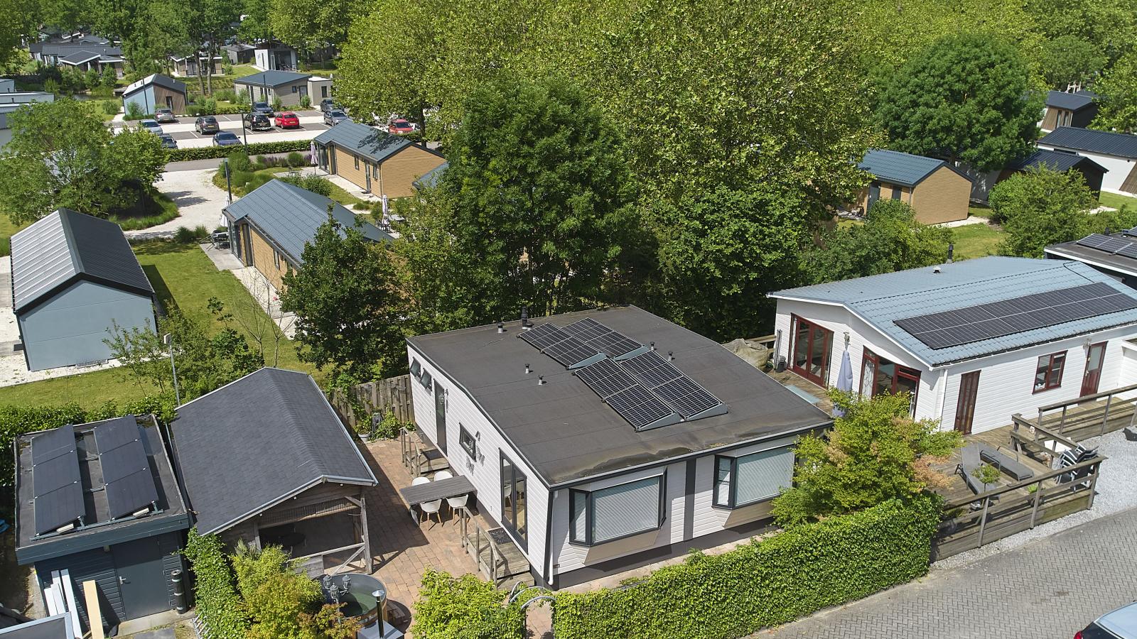 T Kaatsheuveltje 9 - Buitenkant zomer