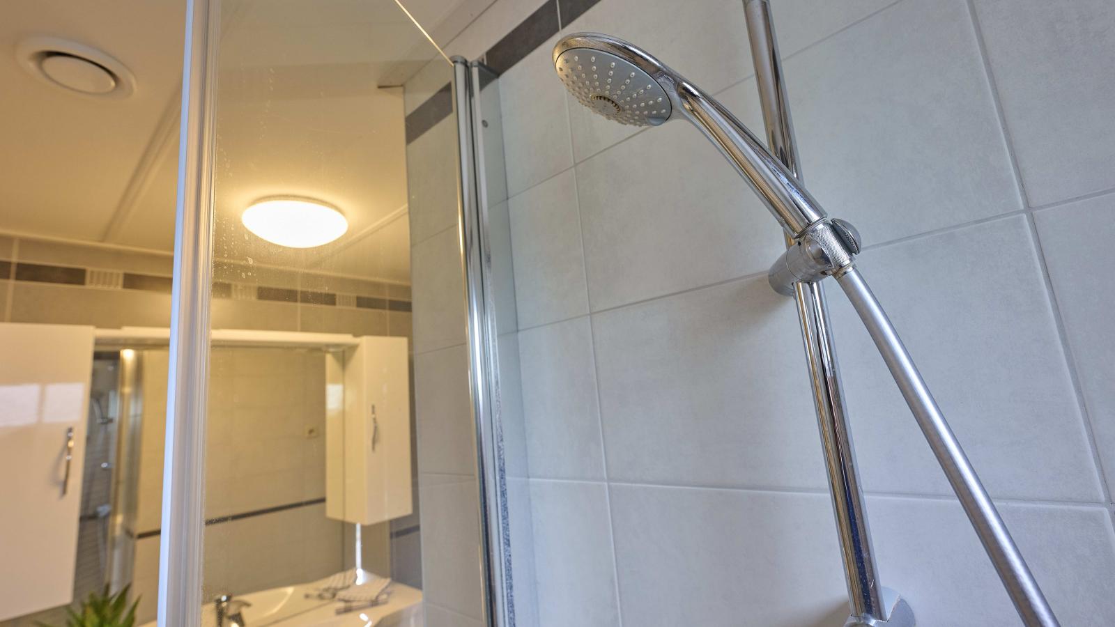 T Kaatsheuveltje 9 - Badkamer