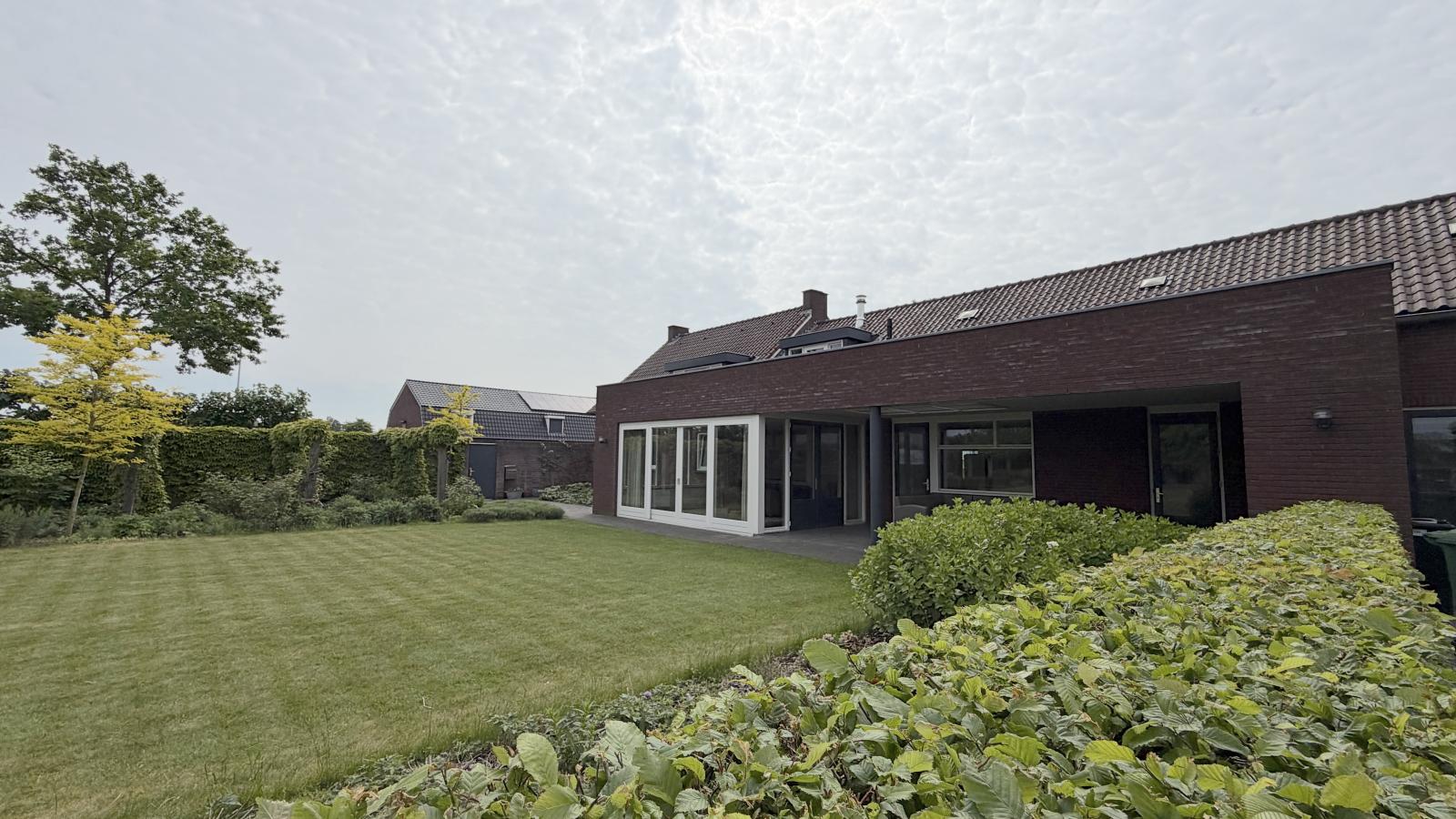 Laurahoeve - Garten Sommer