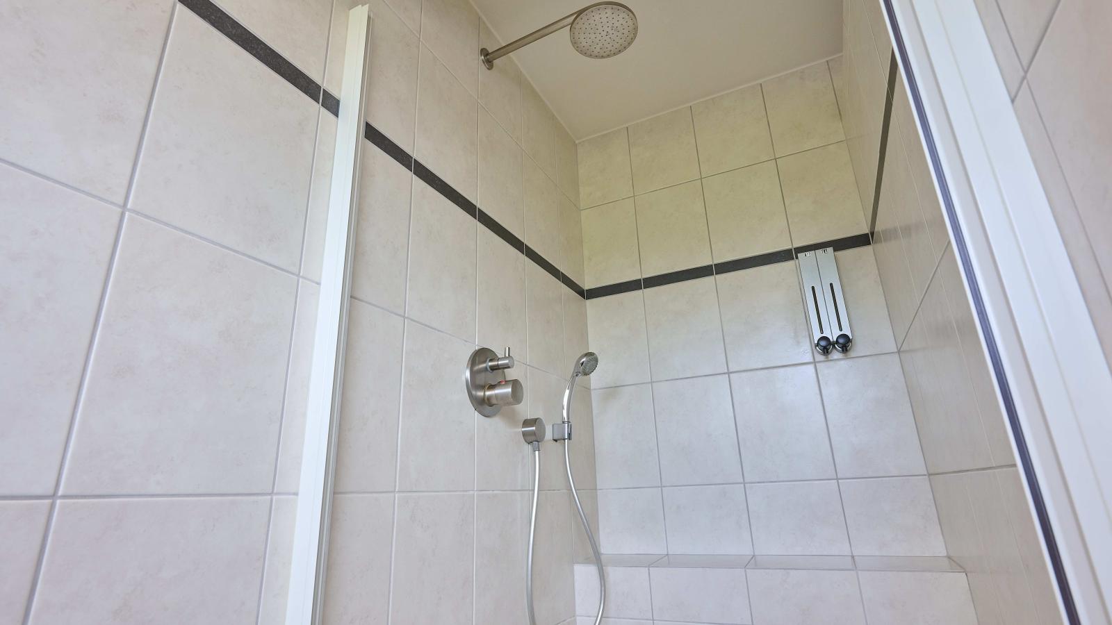 Laurahoeve - Bathroom