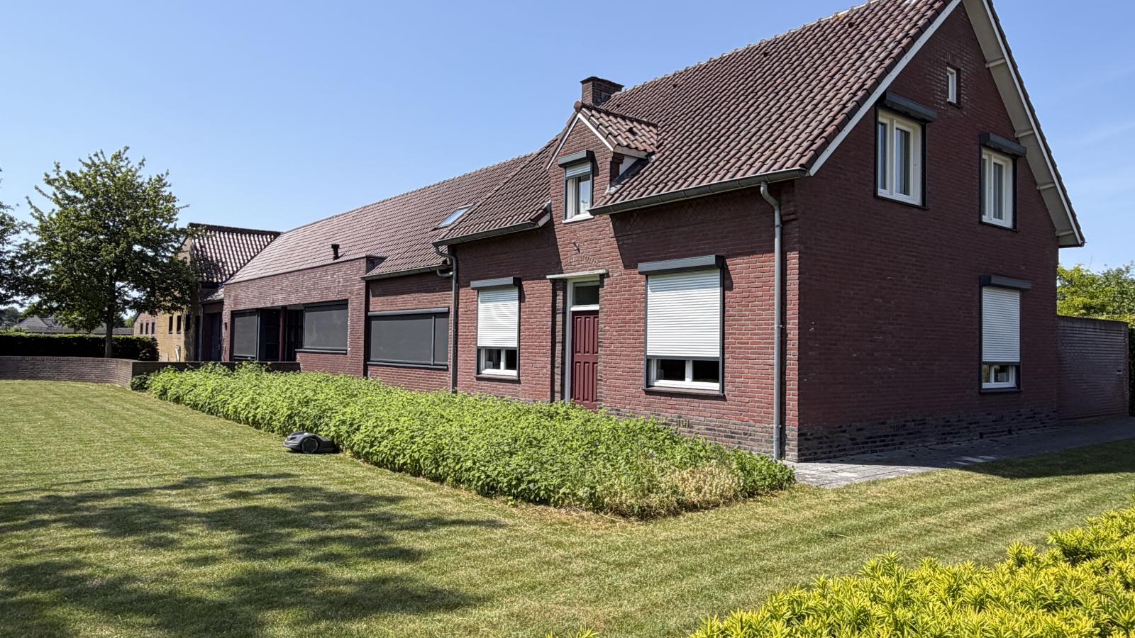 Laurahoeve - Buitenkant zomer