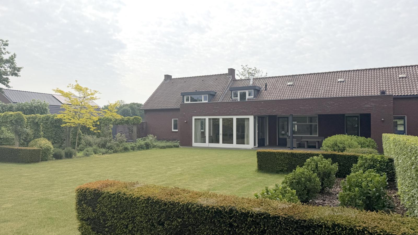 Laurahoeve - Außenbereich Sommer