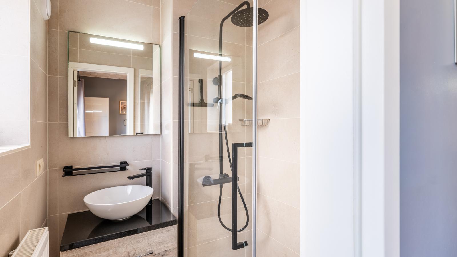 Luca eerste - Bathroom