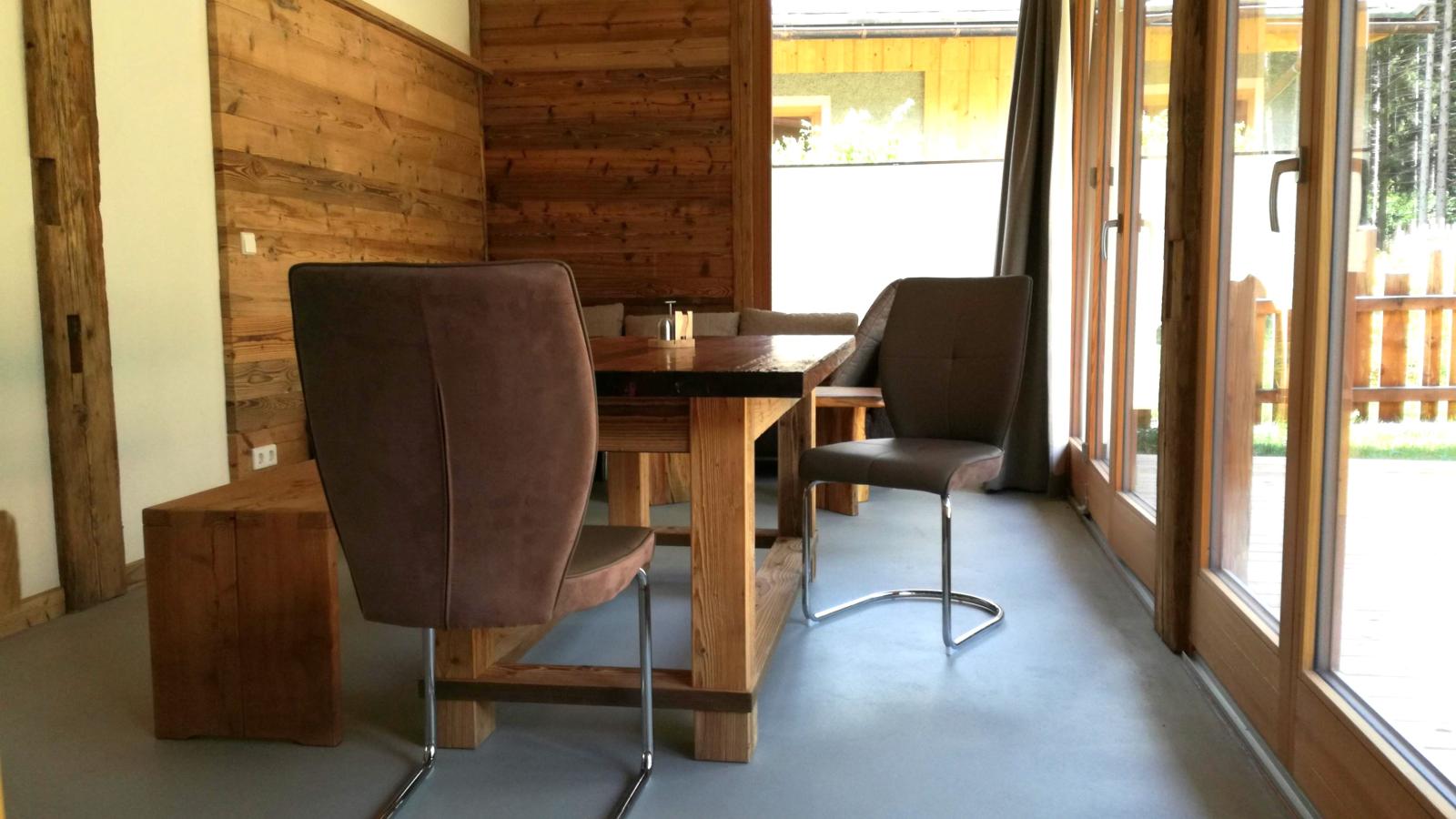 See Chalet 50 - Eetkamer