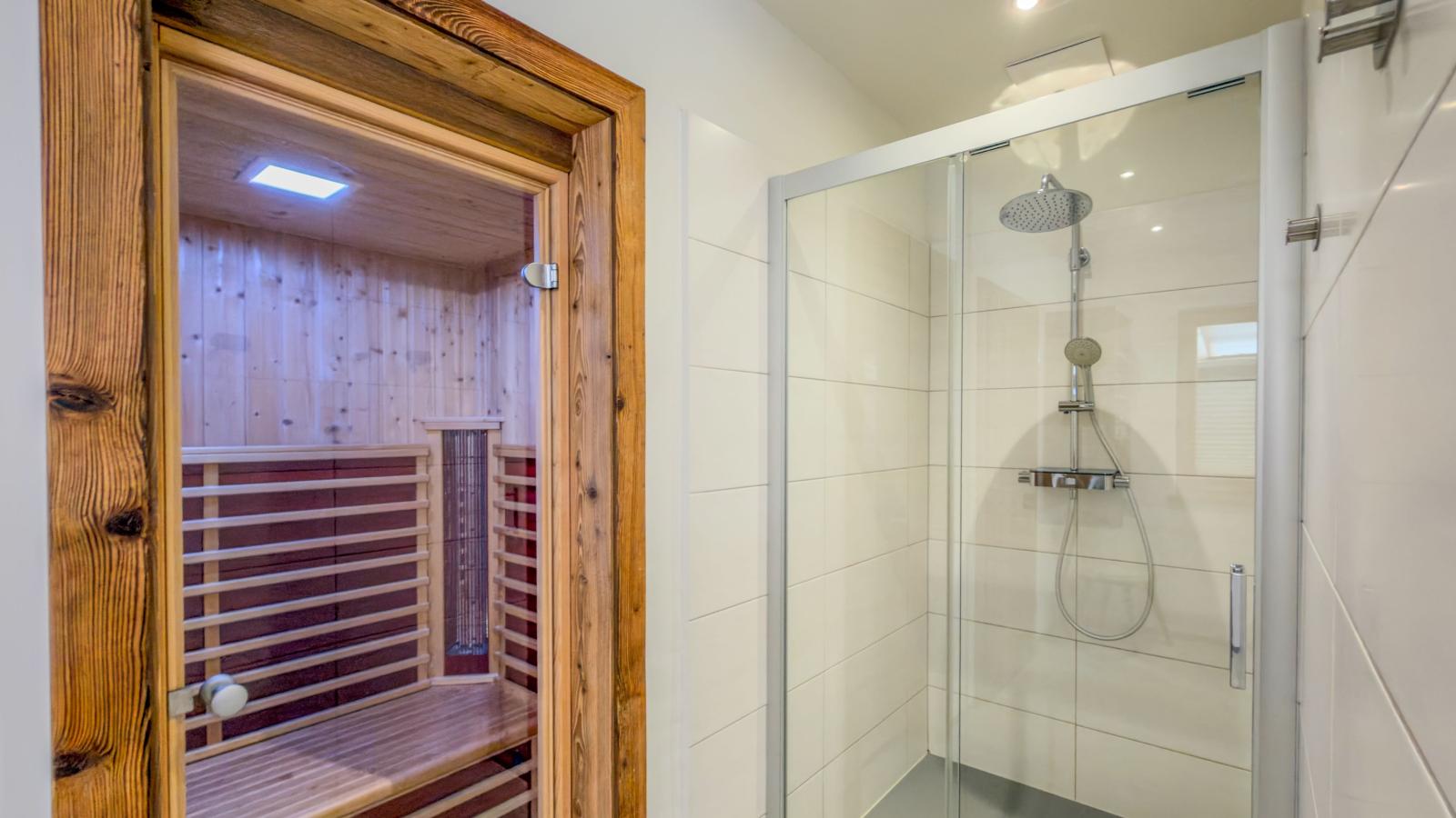 See Chalet 50 - Sauna