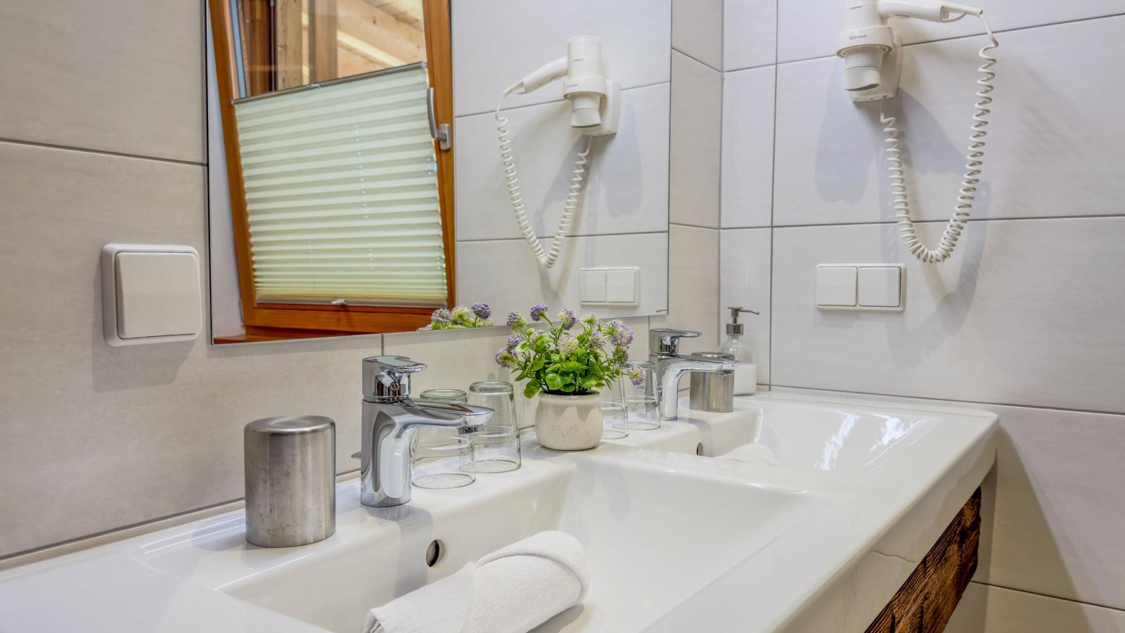 See Chalet 50 - Badkamer