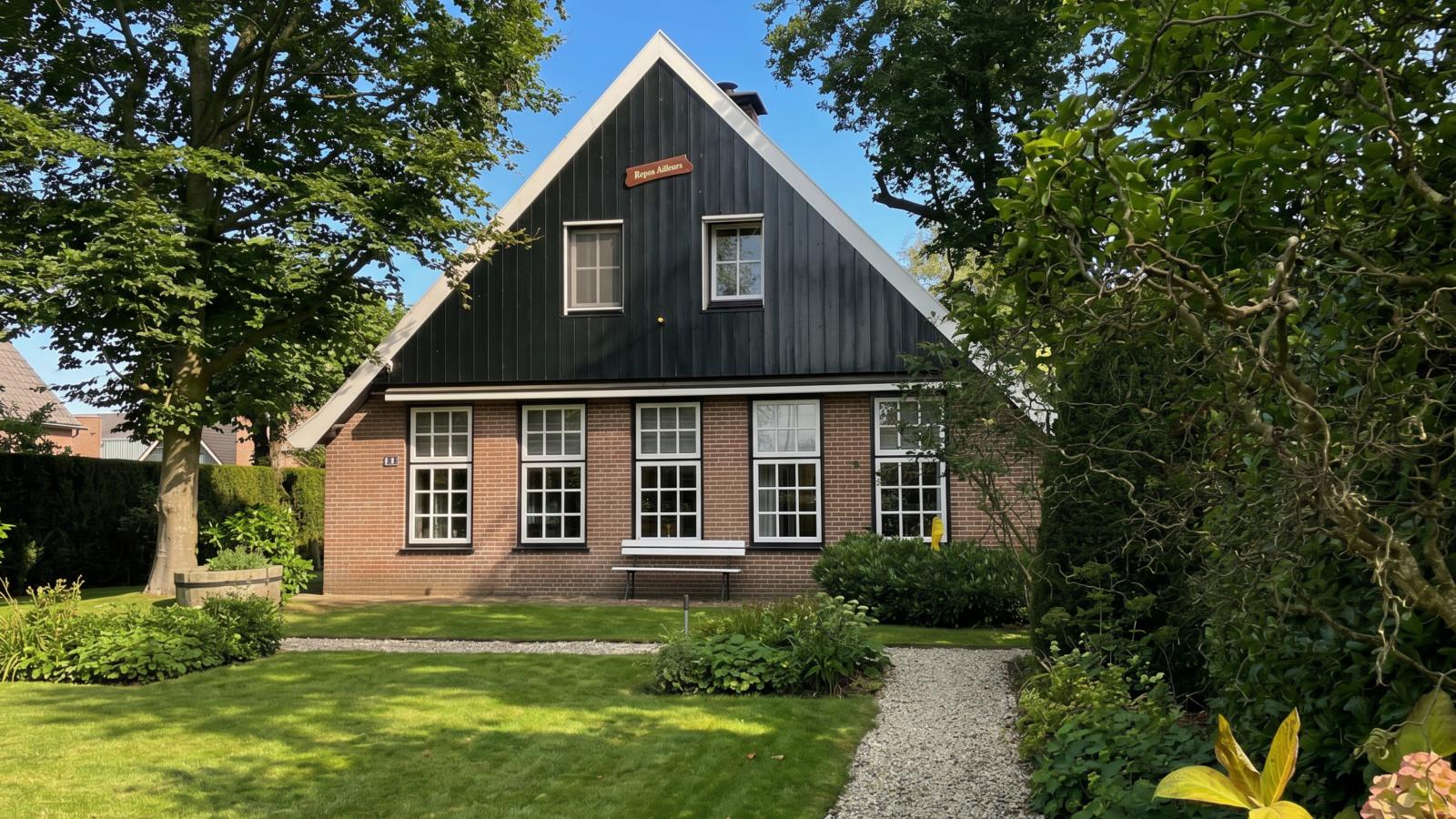 De Binnenhof - Buitenkant zomer