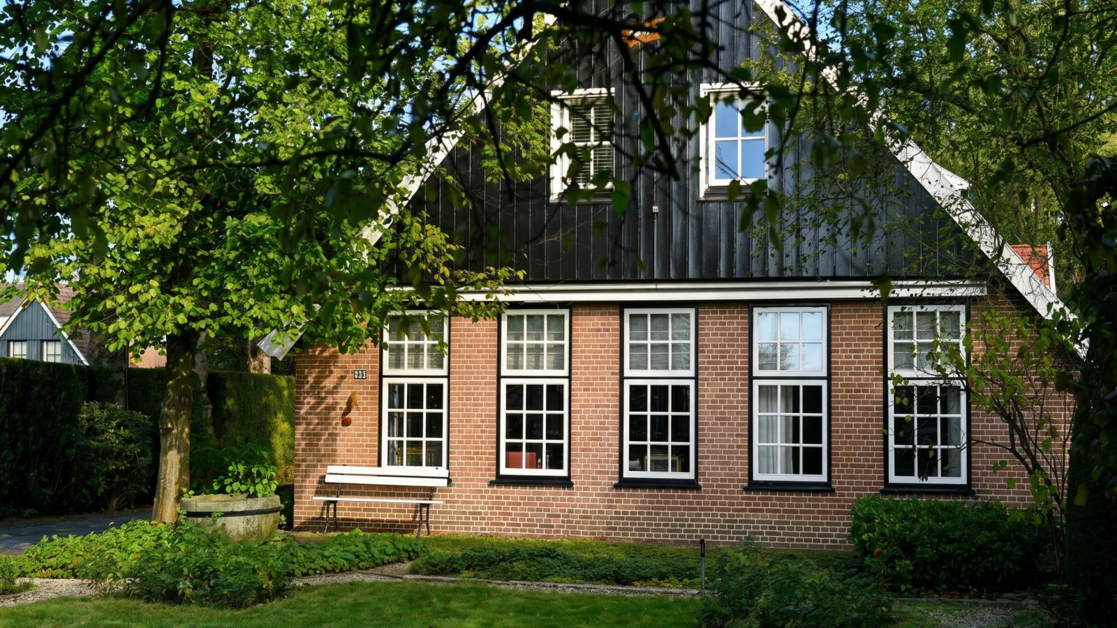 De Binnenhof - Buitenkant zomer