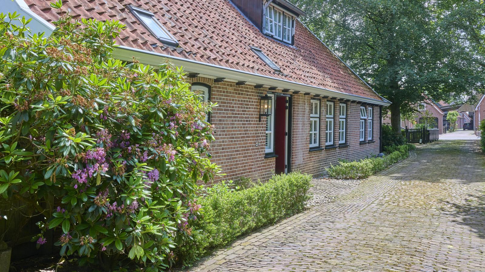 De Binnenhof - Buitenkant zomer