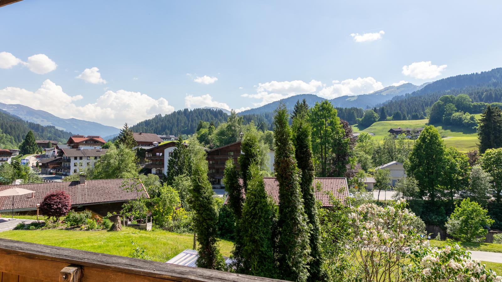 Haus Weißbacher Top 2 - Aussicht Sommer