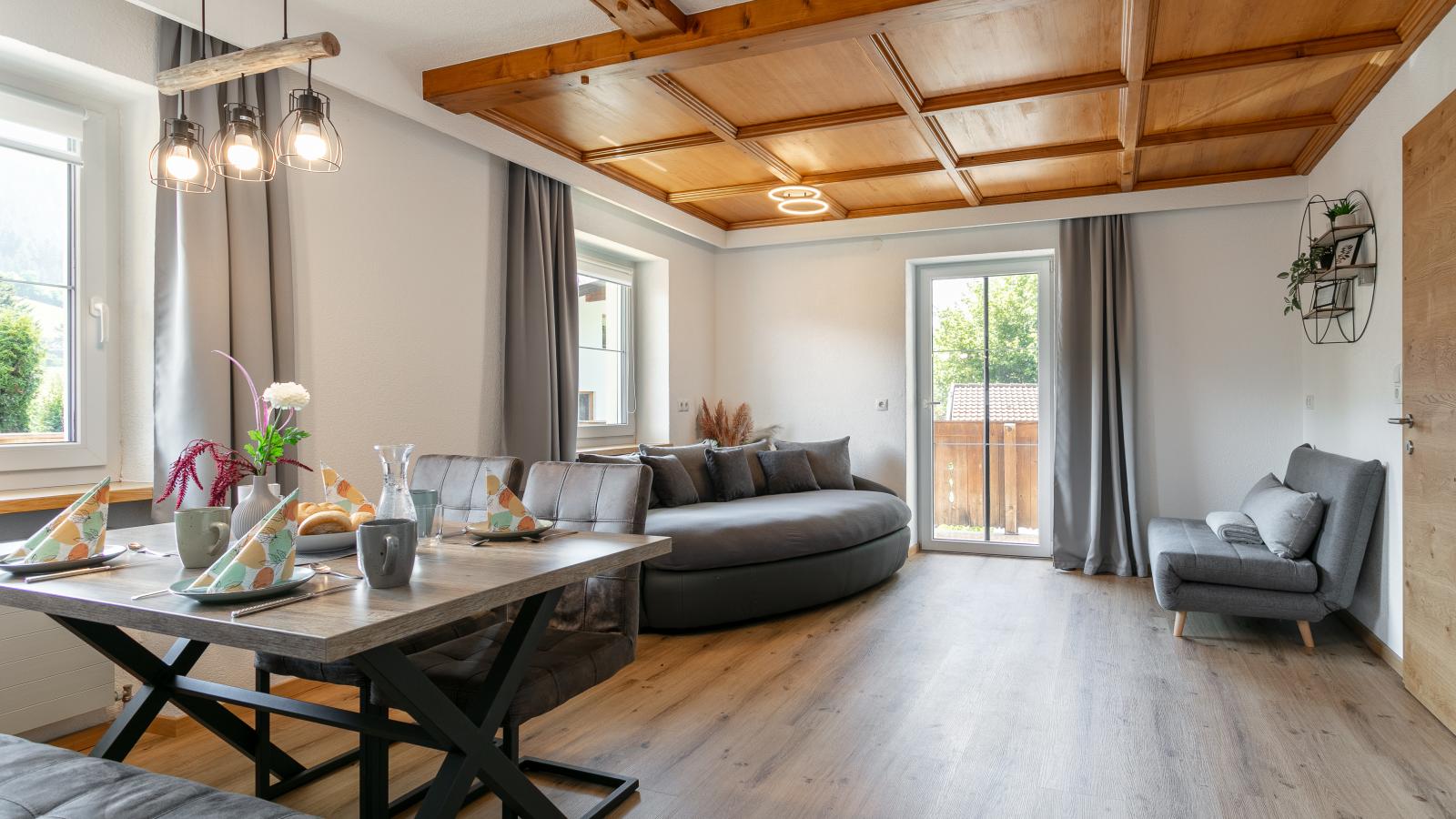 Haus Weißbacher Top 2 - Wohnzimmer