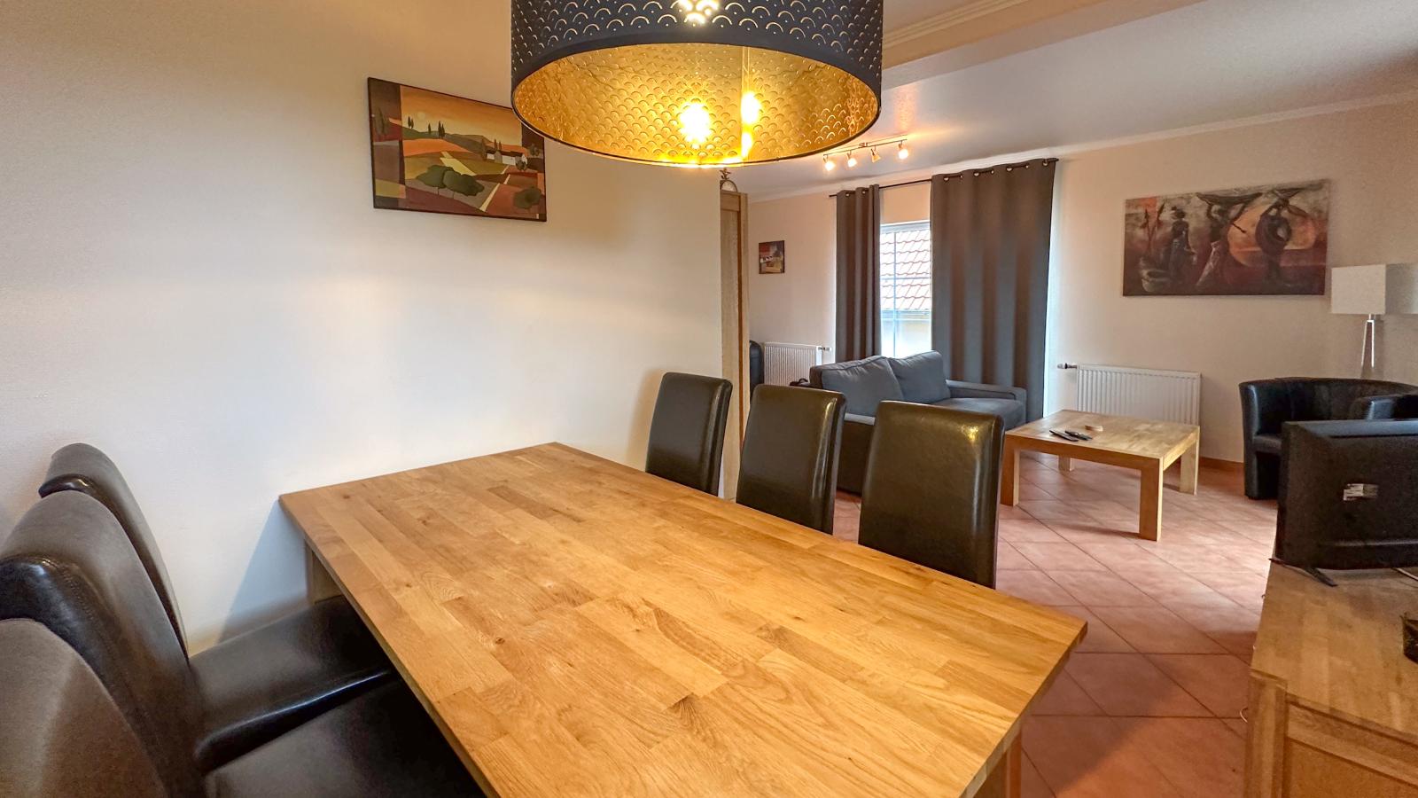 Landhuis Schneifel - Eetkamer
