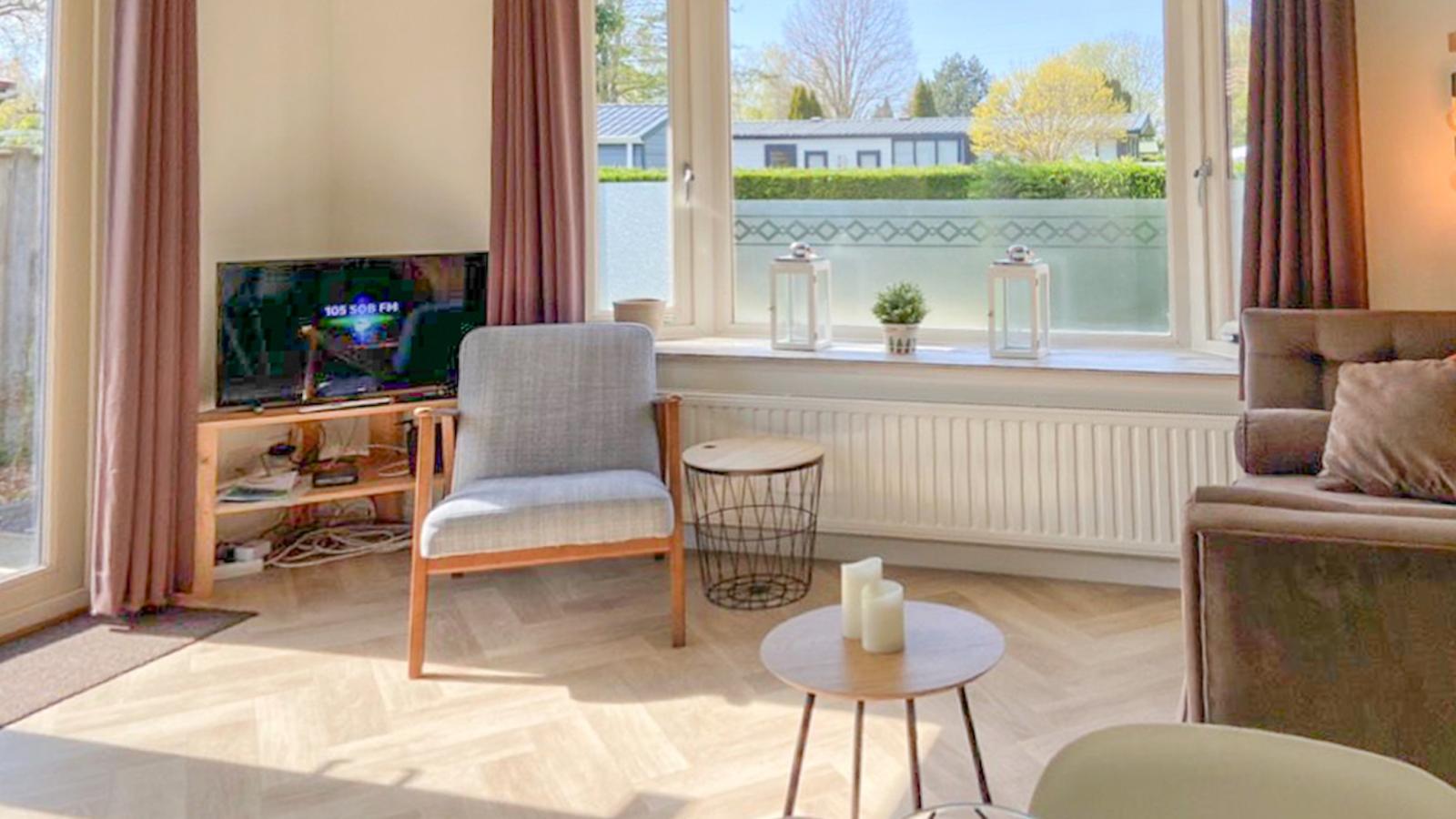Wit Chalet - Woonkamer