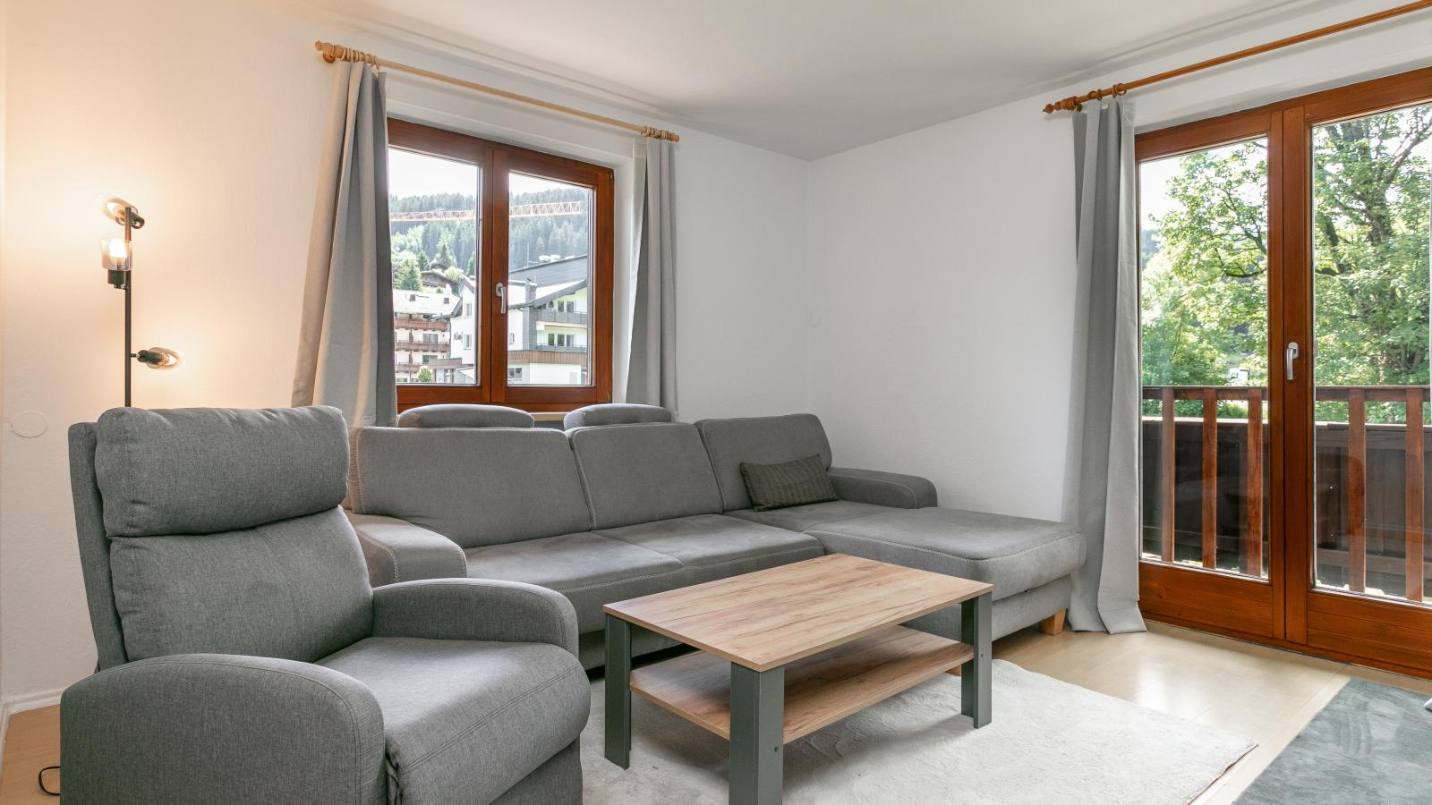 Almweg 1 - Woonkamer