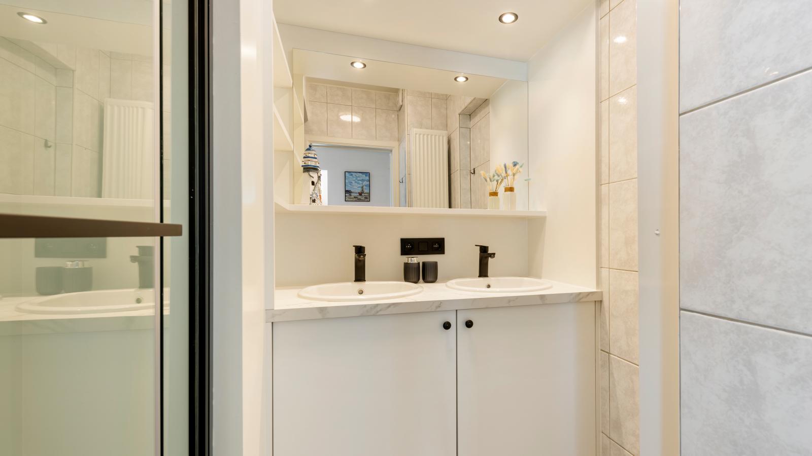 Sunbeach met garage - Salle de bain