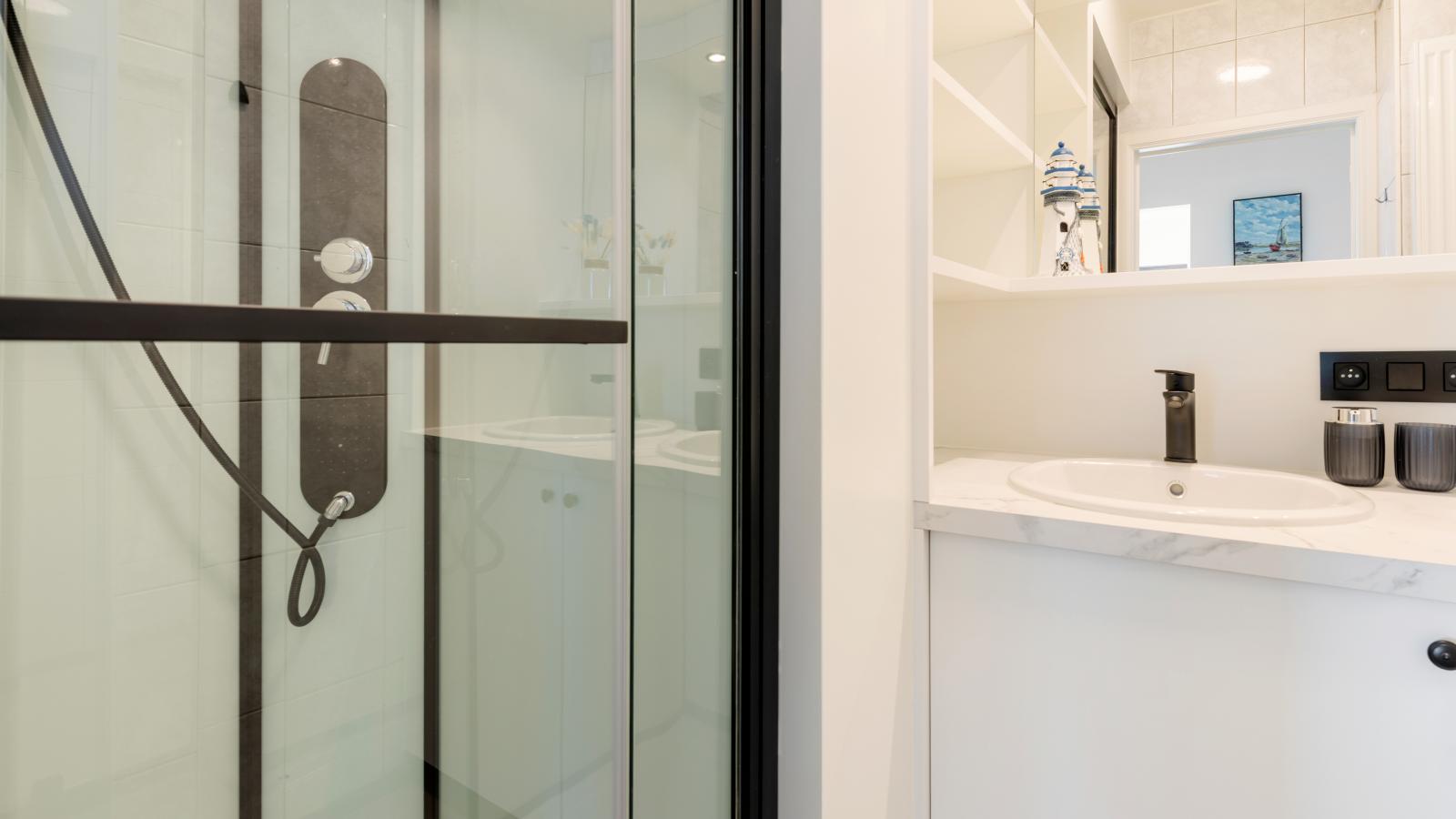 Sunbeach met garage - Salle de bain