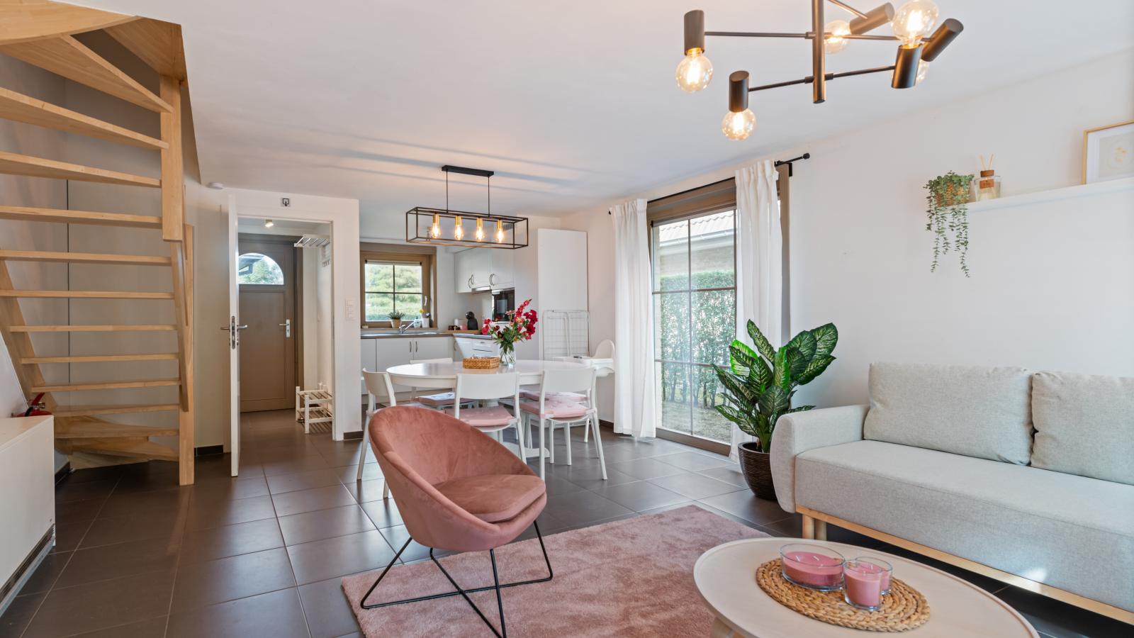 Sea Sweet Home - Living room