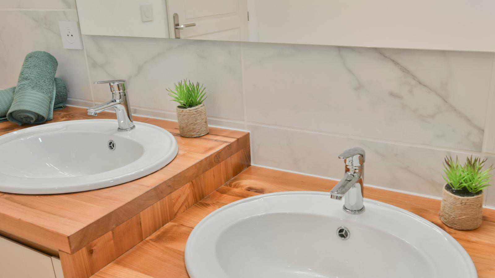 La Grange - Bathroom