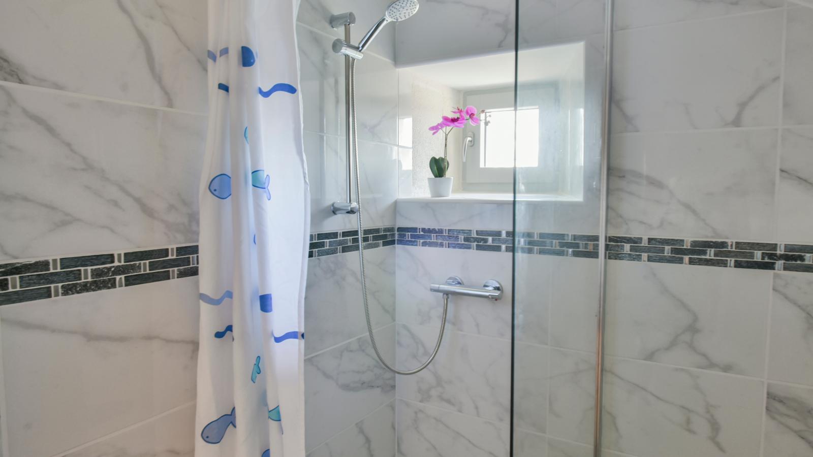 La Grange - Bathroom
