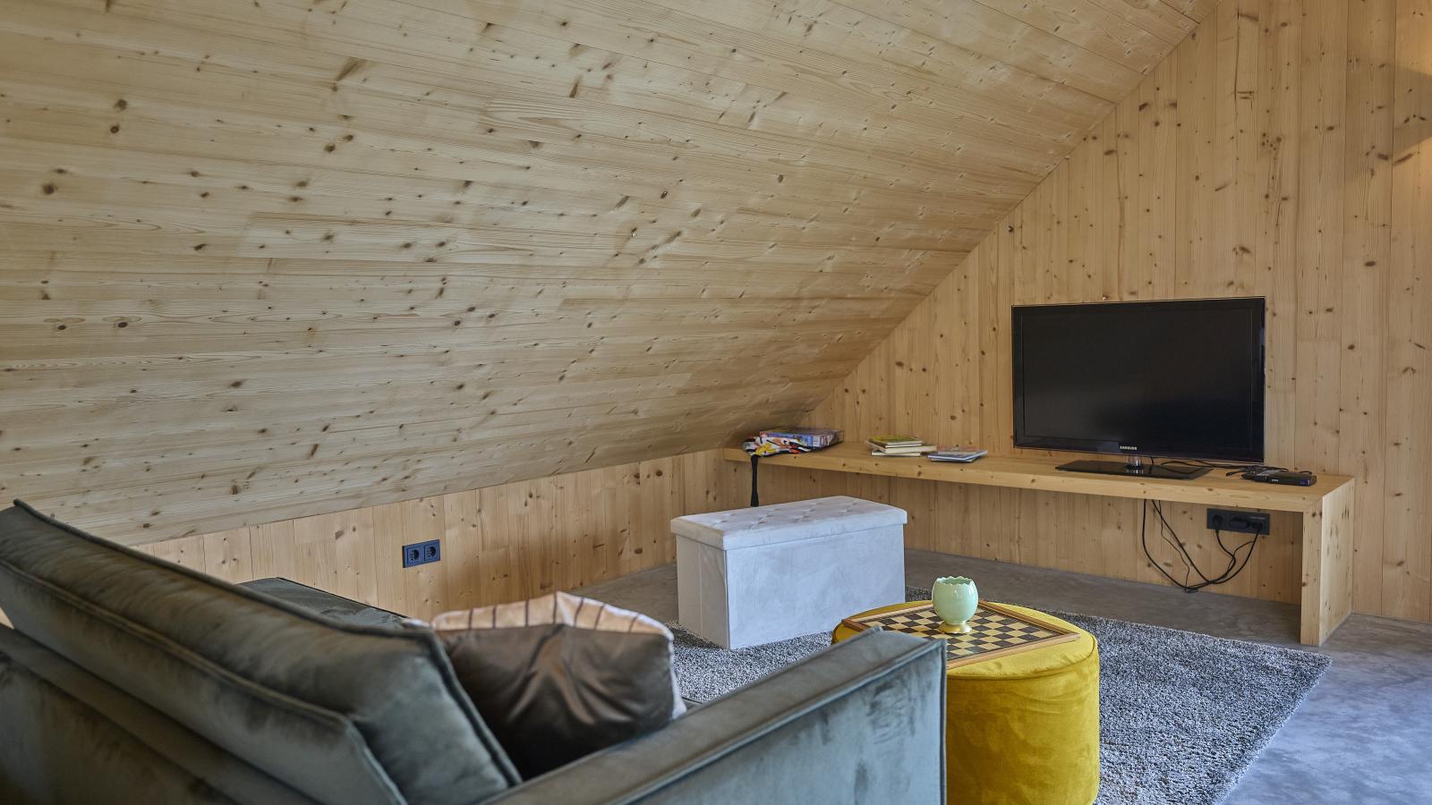 WOOD - Salle de loisirs