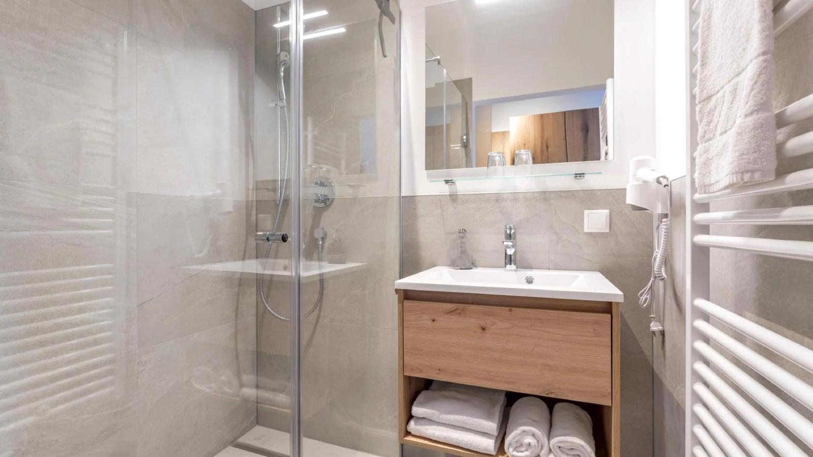 Grebenzen 66 - Badezimmer