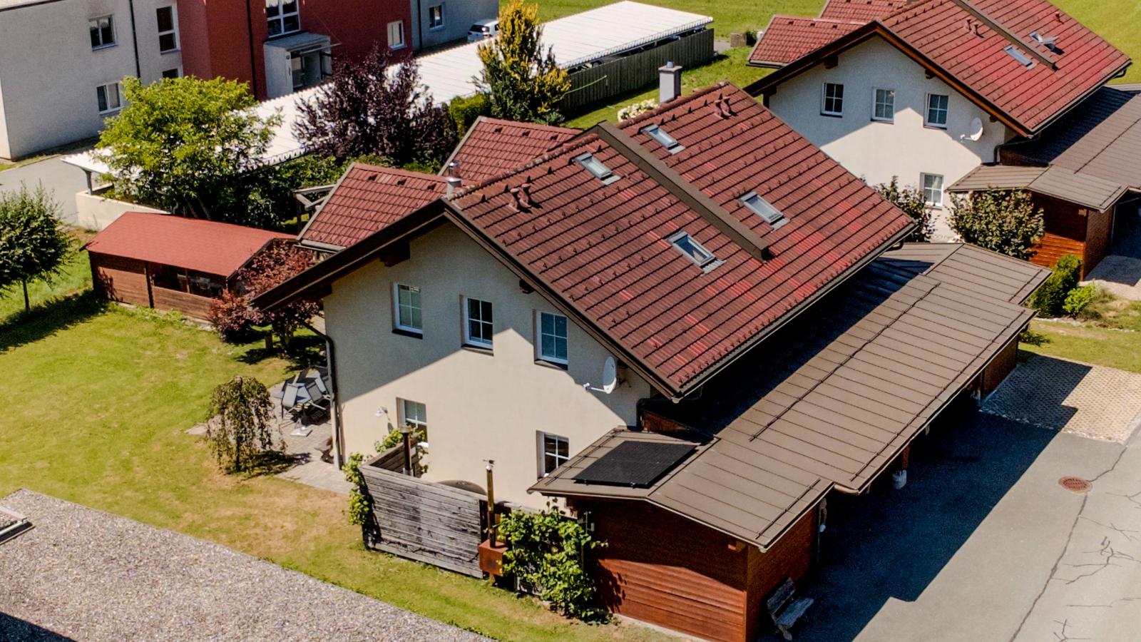 Fustanuki - Exterior in summer