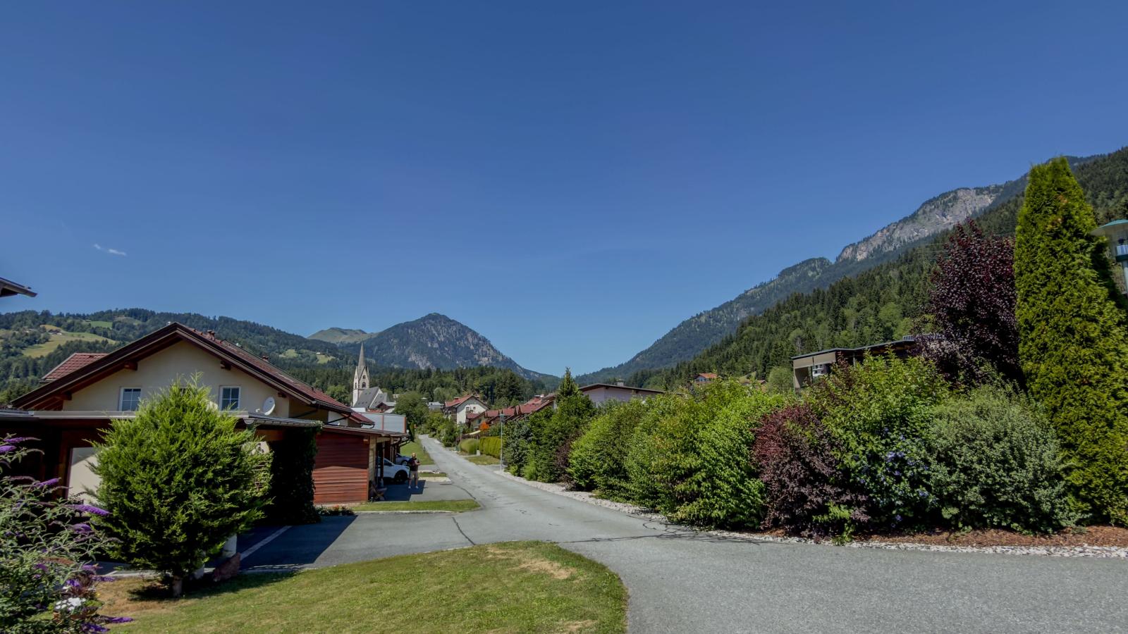 Fustanuki - Areas within 1km in summer