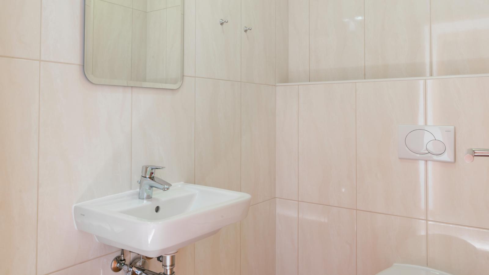 An der Gondelstation A1 - Bathroom