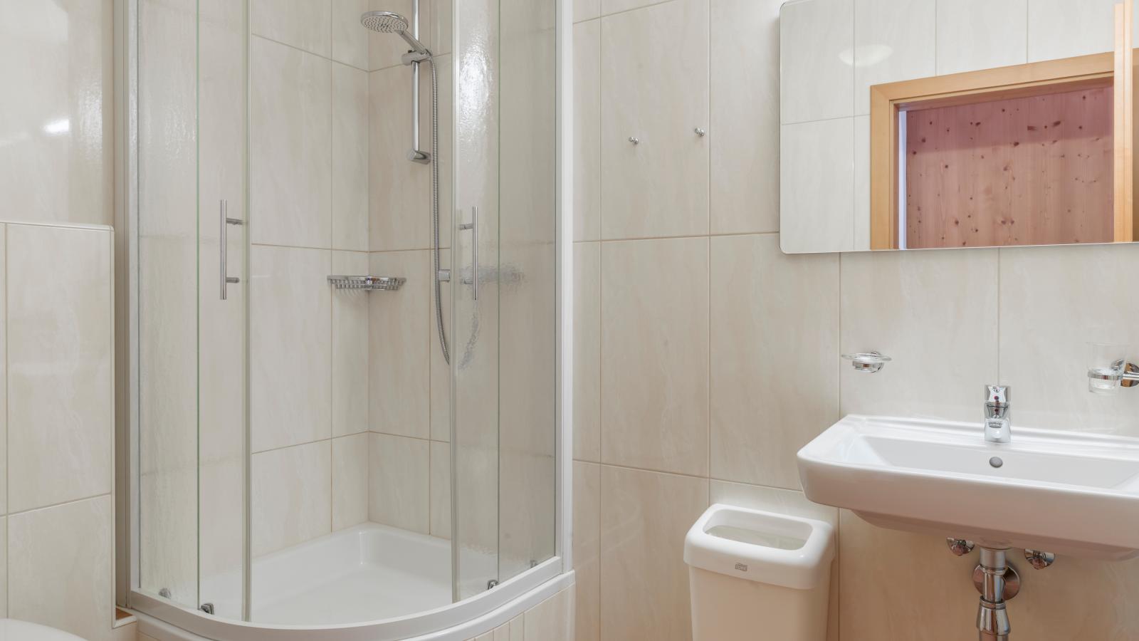 An der Gondelstation A3 - Bathroom