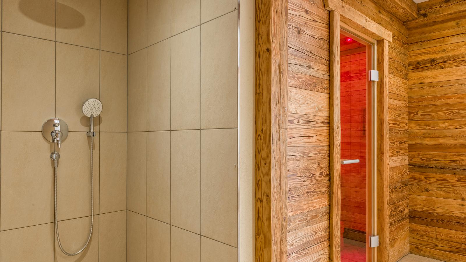 An der Gondelstation A4 - Sauna