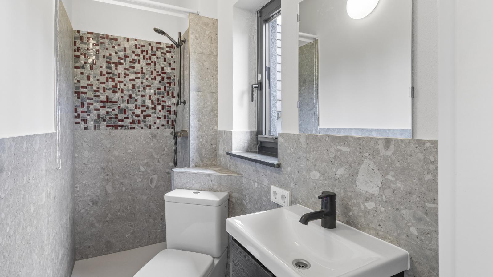 Spaceage - Bathroom
