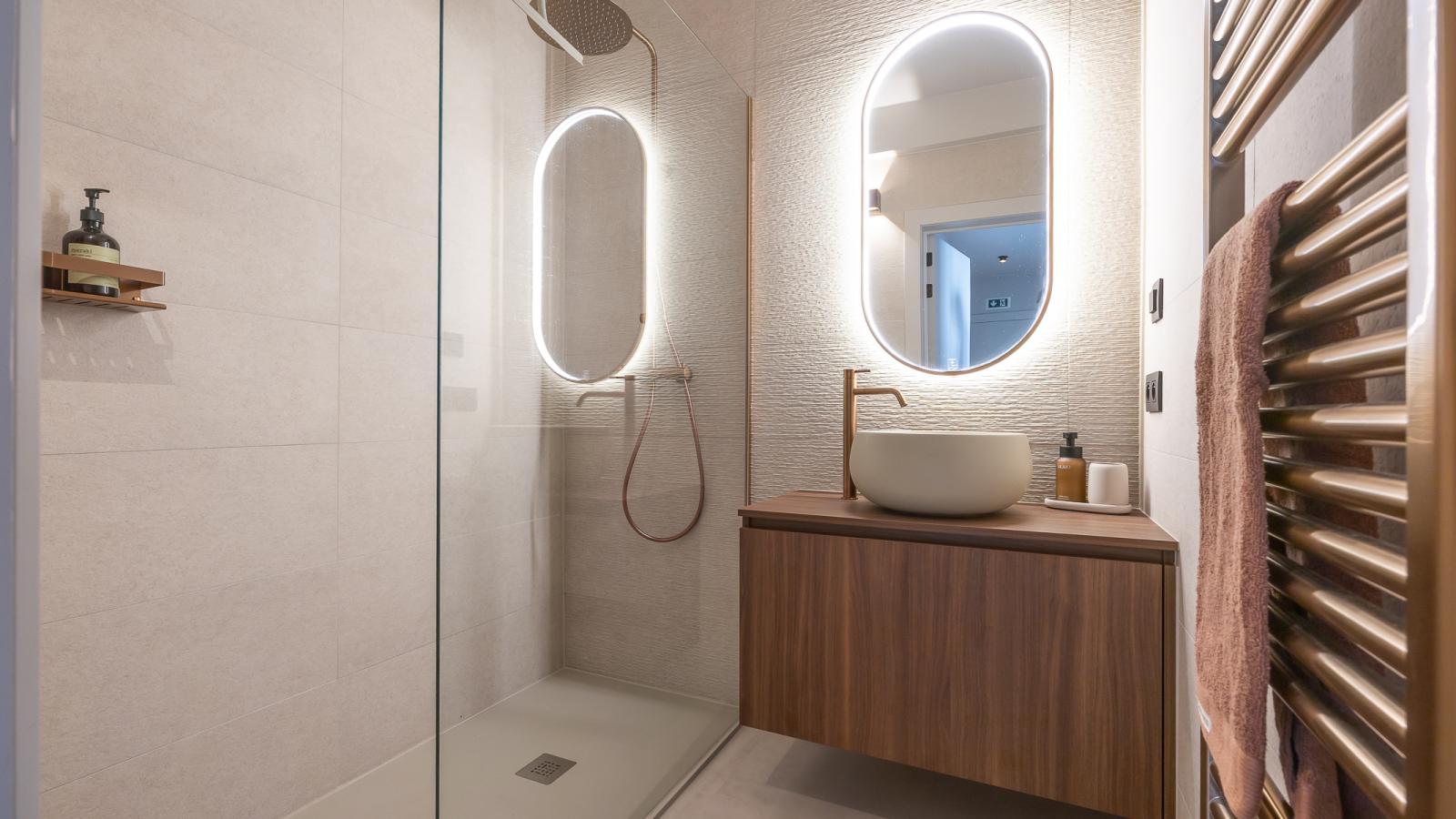 Suzanne - 0501 - Salle de bain