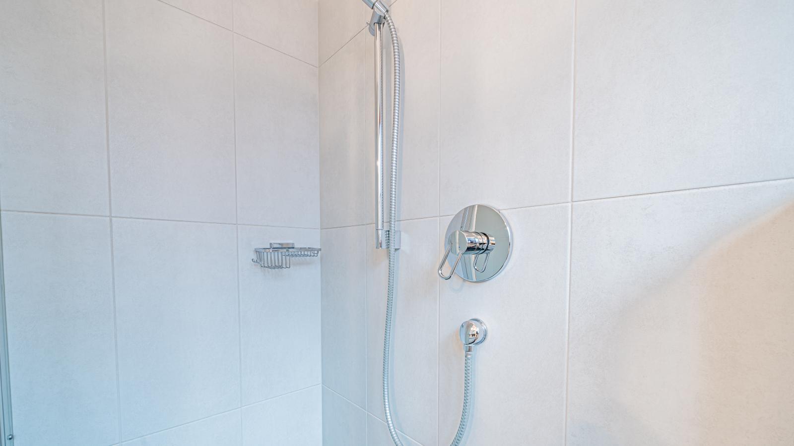 Janita XL - Bathroom