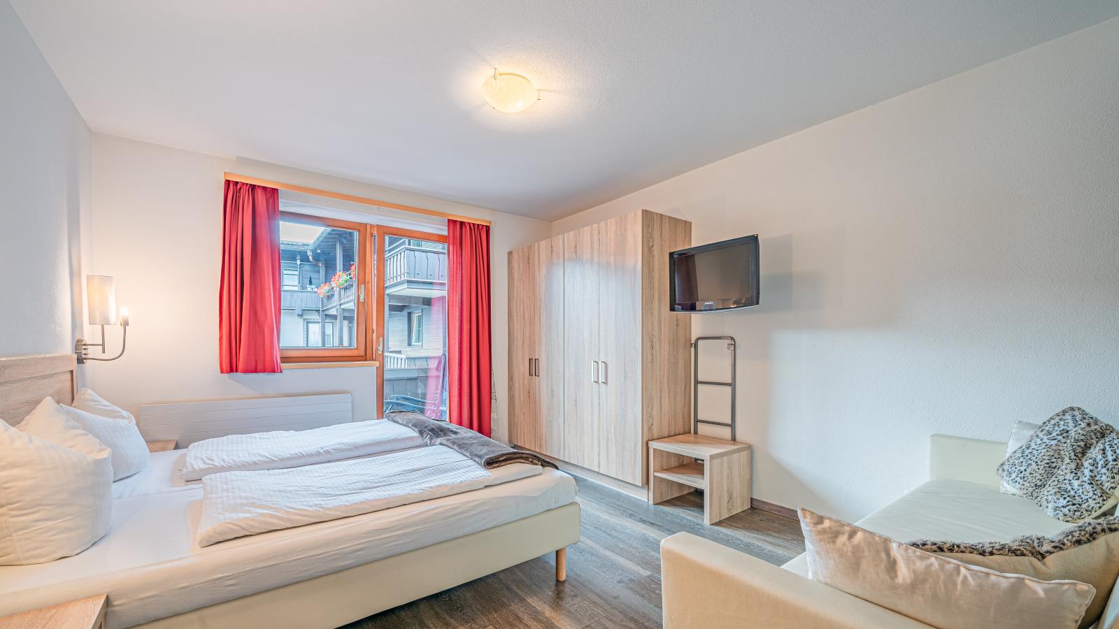 Janita XL - Bedroom