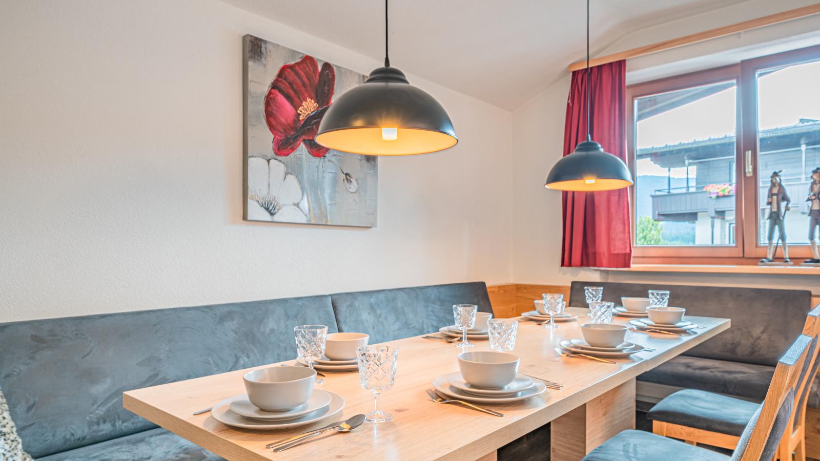 Janita XL - Dining room
