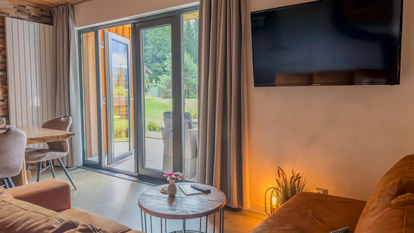 Seeblick am Pressegger See - Living room