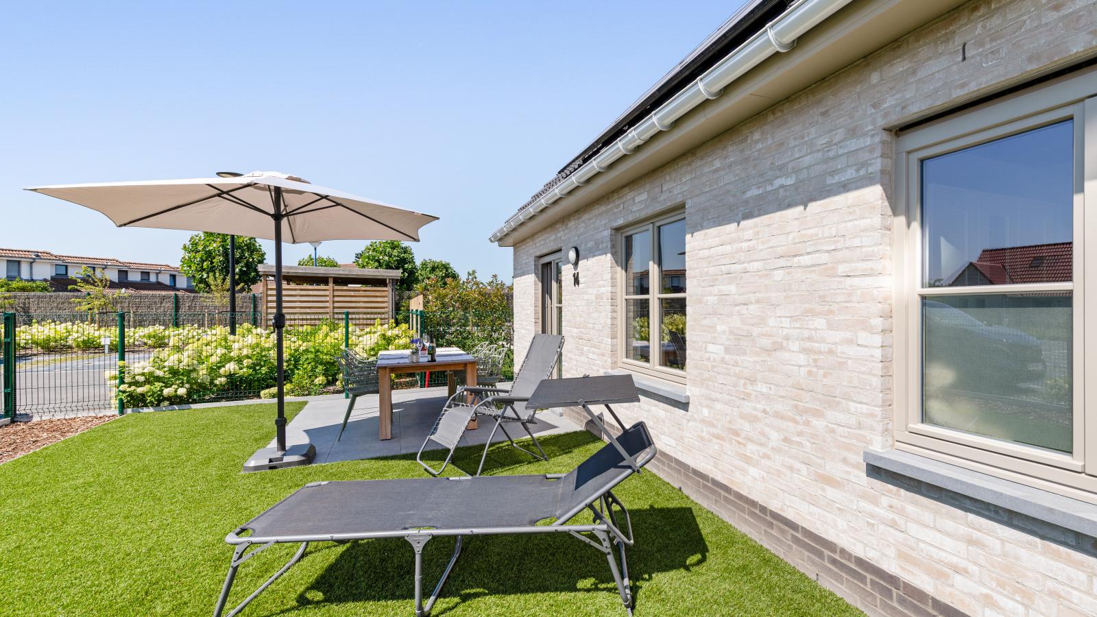 Westhinder II H14 - Garten Sommer