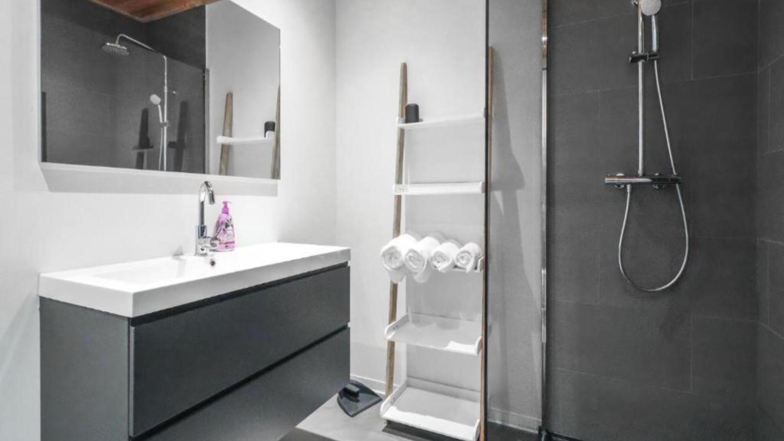 Seeglück am Pressegger See - Badkamer