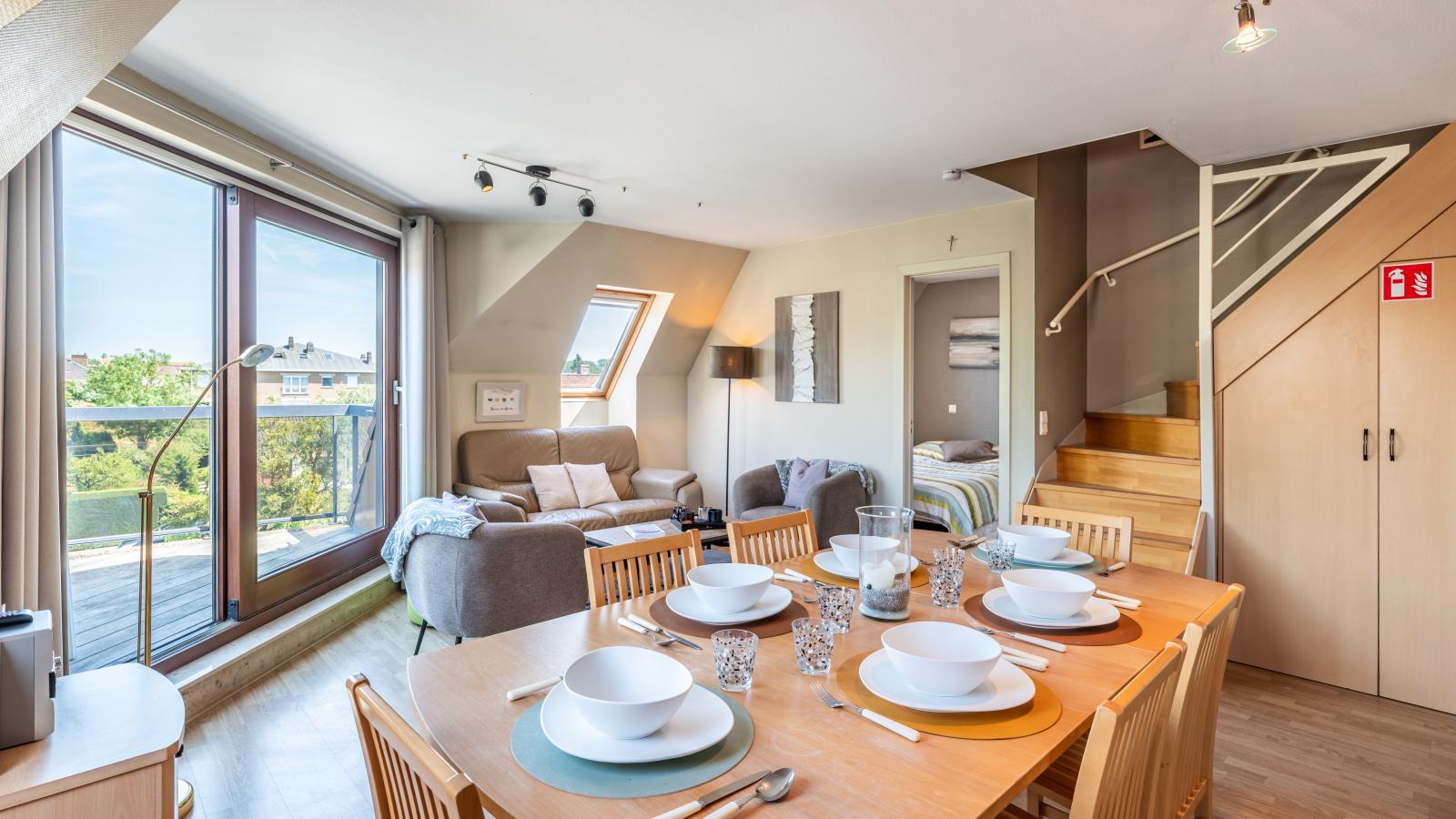 Donny - Dining room