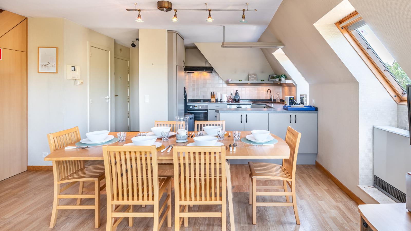 Donny - Dining room