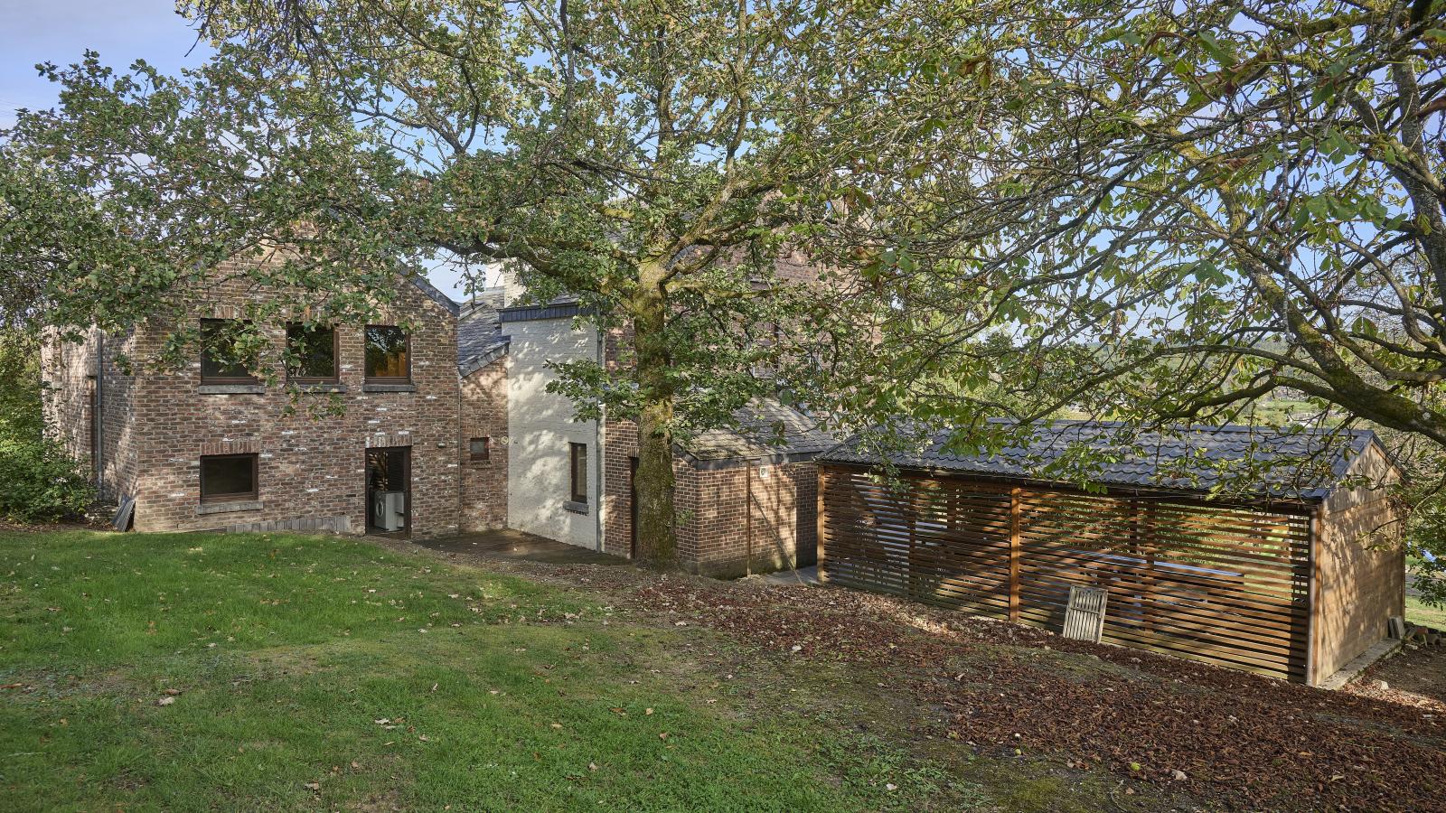 Maison Castariere - Außenbereich Sommer