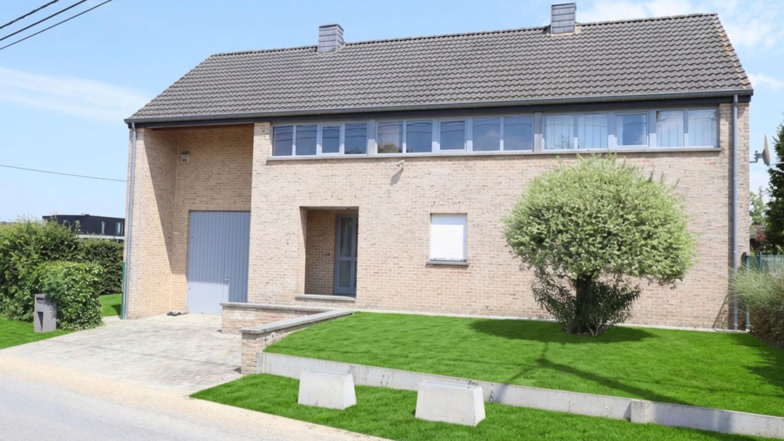 Villa M - Exterior in summer