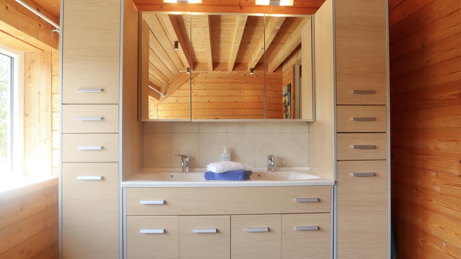 Villa M - Bathroom