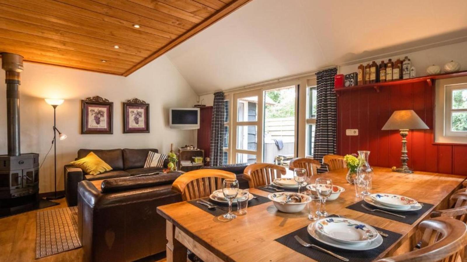Hytte - Dining room