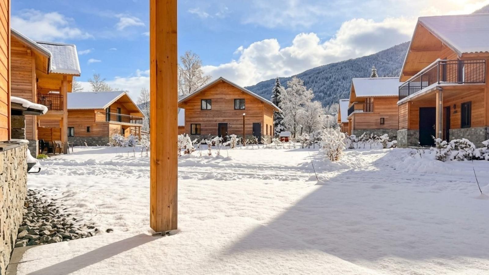 Alpenidyll am Afritzer See - Uitzicht winter