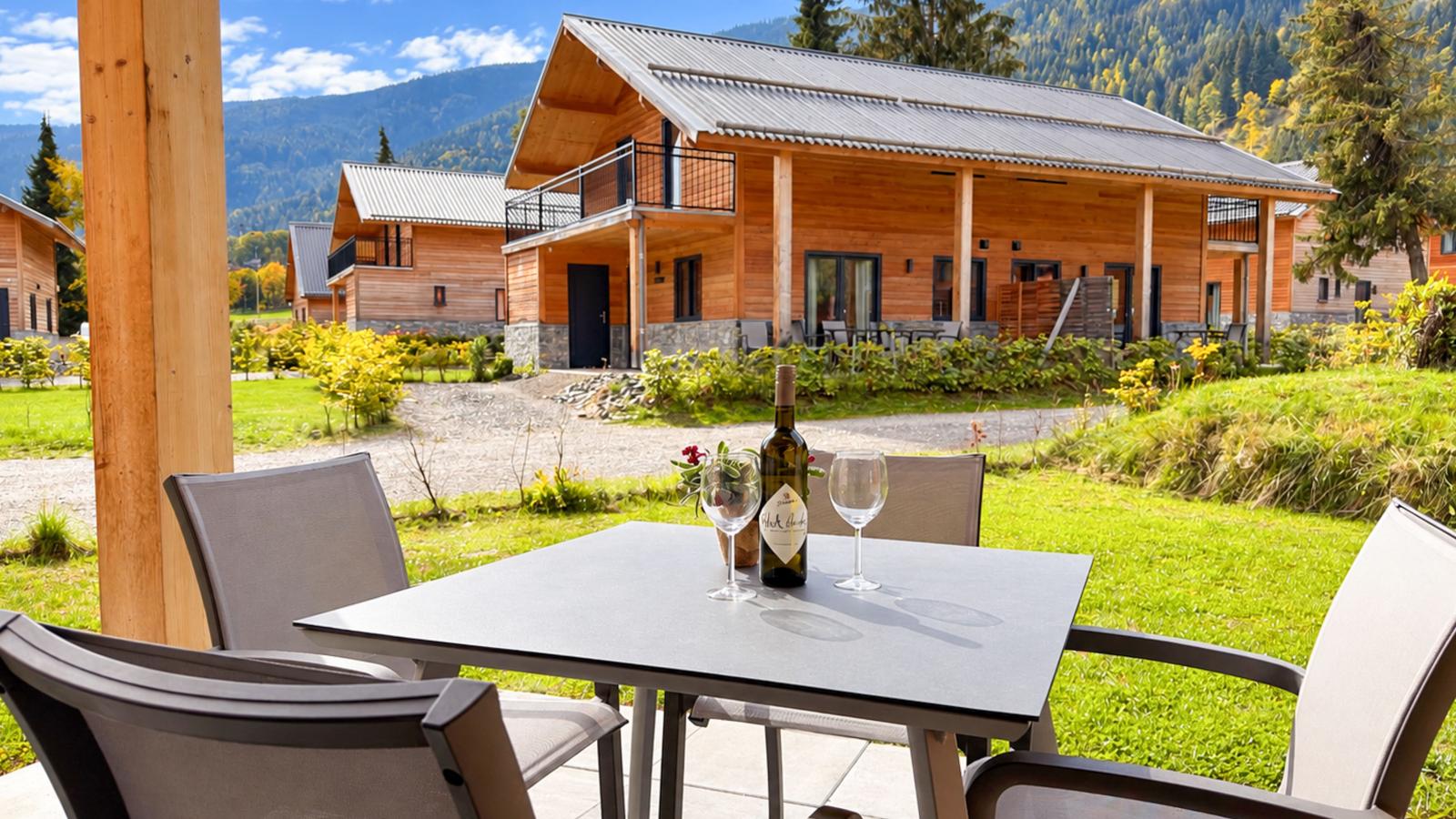 Alpenidyll am Afritzer See - Uitzicht zomer