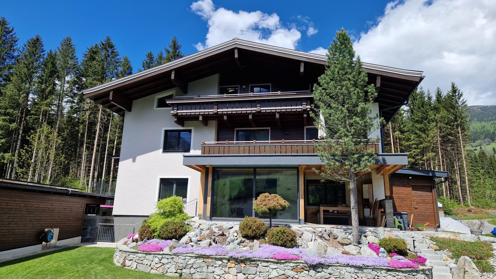 Moser Top 3 - Exterior in summer