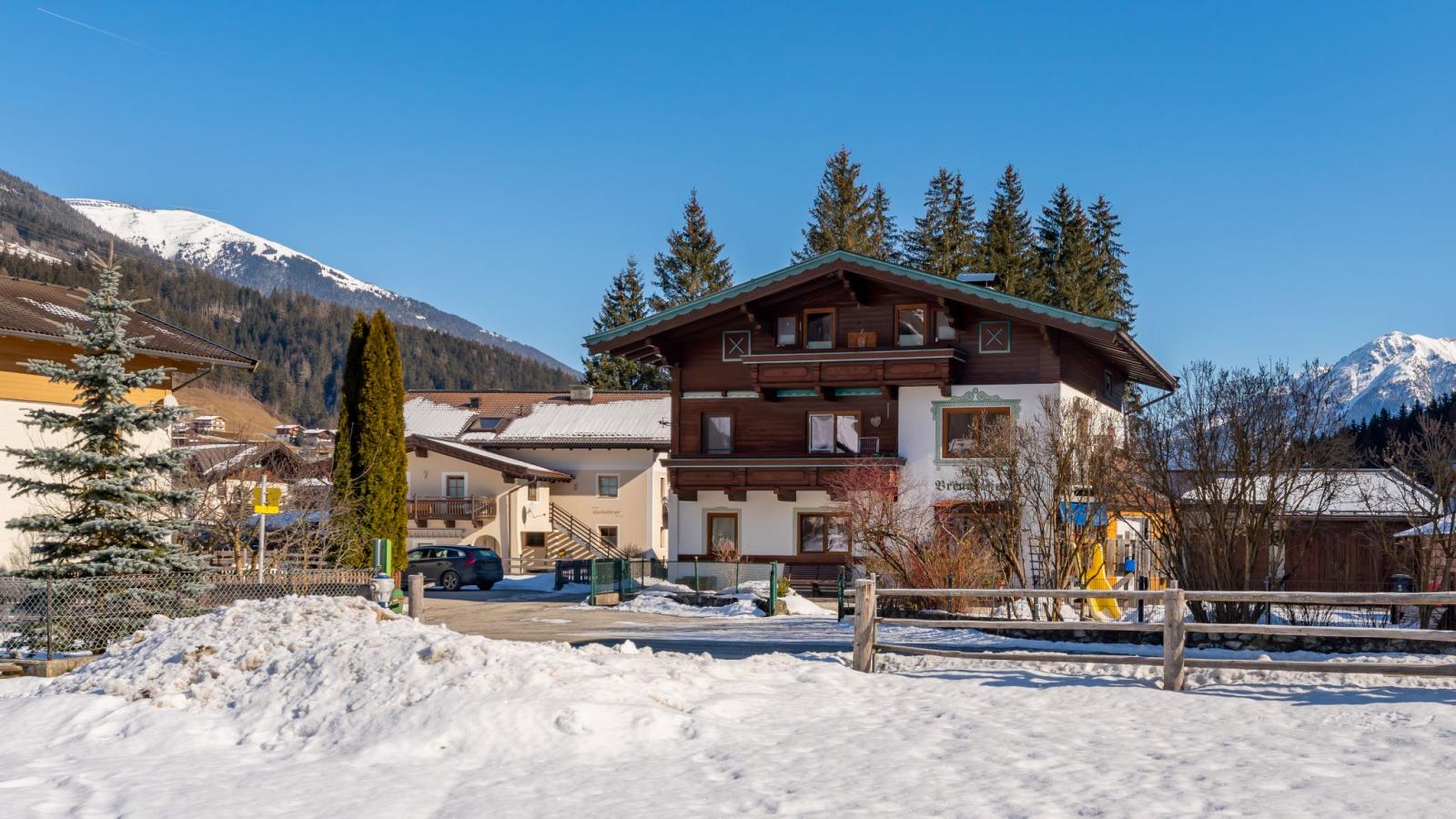 Haus Wald OG - Exterior in winter